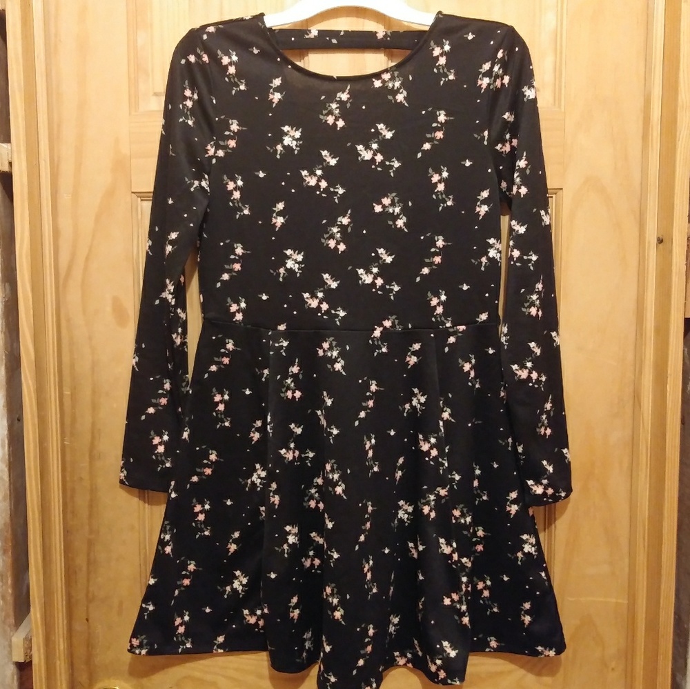 H&M Long-Sleeve Floral Dress